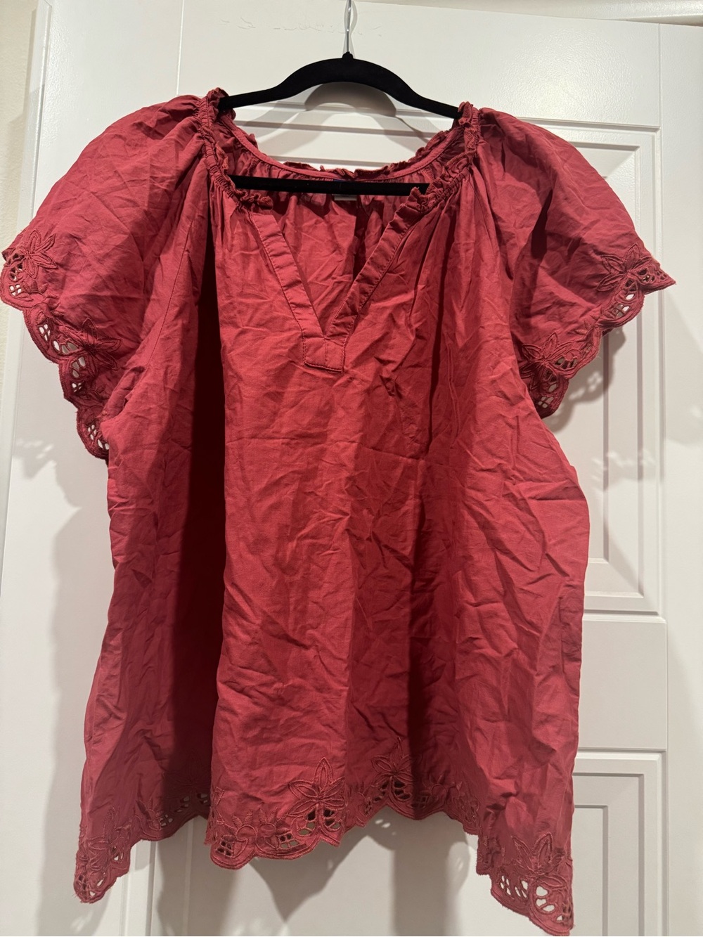 Old Navy Red Eyelet Sleeve Peasant Top - sz L